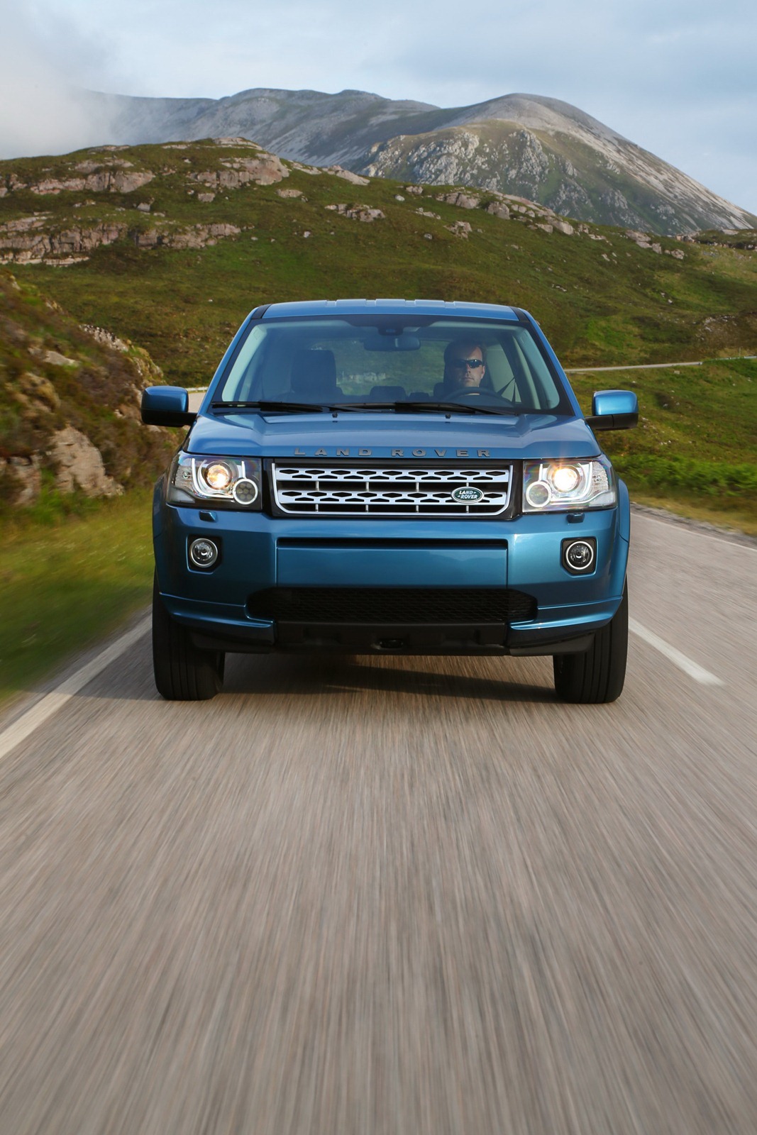 [2013-LR-Freelander-Facelift-46%255B2%255D.jpg]