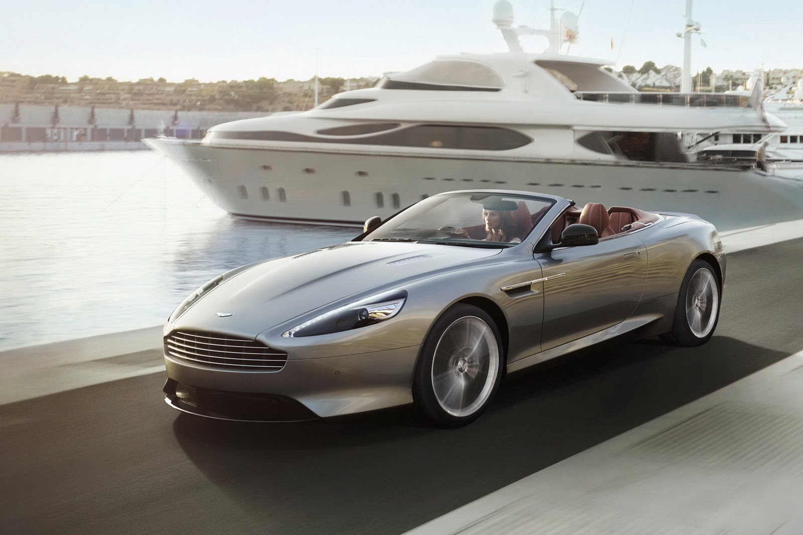 2013-Aston-Martin-DB9-3[5].jpg