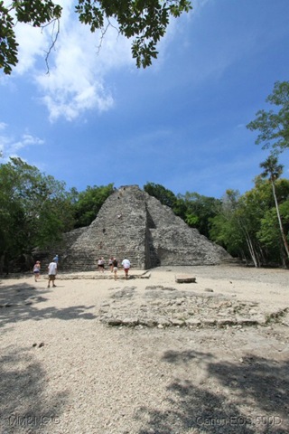 [019_Grupo_Nohoch_Mul__La_Gran_Priram%255B1%255D.jpg]