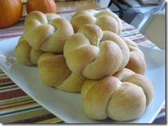 knotted rolls 250