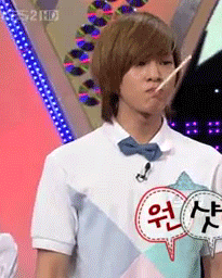[tumblr_lk6u72lWMK1qhmwo0%255B2%255D.gif]