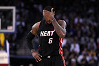 LeBron Debuts Red/Black LBJ9 PE in Heats Second OT Loss lebron james nba 120110 mia at gsw 04 LeBron Debuts Red/Black LBJ9 PE in Heats Second OT Loss