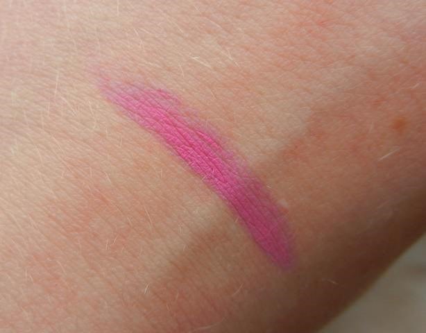 M.A.C. Candy Yum-Yum matte Swatches