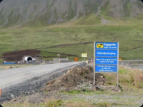Iceland Hédinsfjardargöng_(Ólafsfjördur)2010