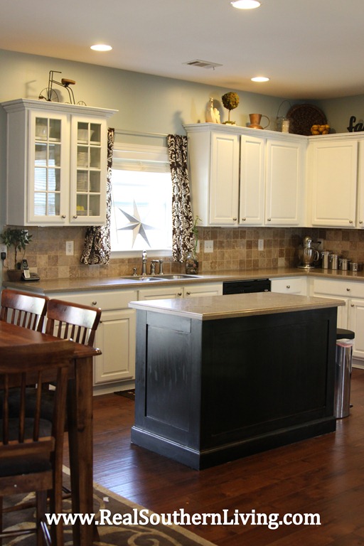 [Painted%2520Kitchen%2520Cabinets%2520003%255B3%255D.jpg]
