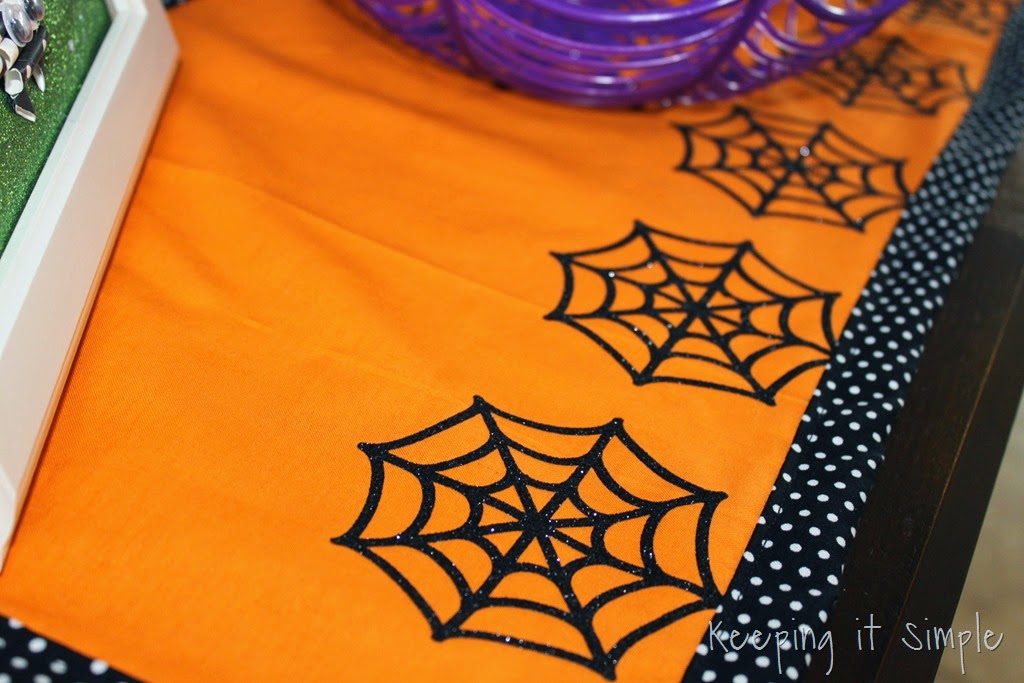 [Halloween-spiderweb-table-runner%2520%25287%2529%255B3%255D.jpg]