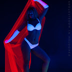 ModelfotografieBodypaintFabienneBlackLight.jpg
