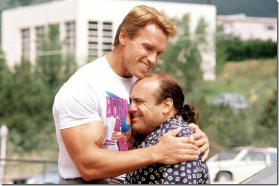 'Twins' film - 1988...No Merchandising. Editorial Use Only Mandatory Credit: Photo by c.Universal/Everett / Rex Features ( 602265b ) 'Twins' - Arnold Schwarzenegger and Danny DeVito 'Twins' film - 1988 