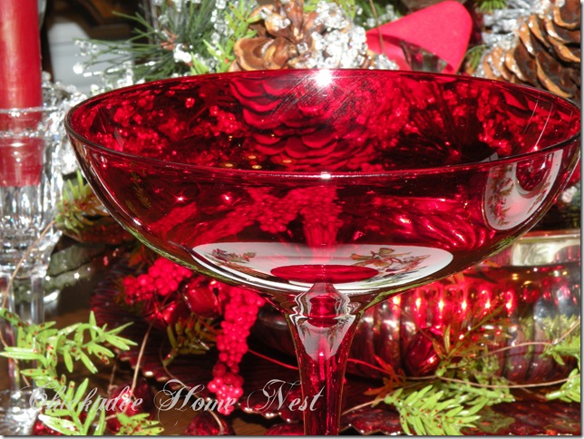 Red goblet, Christmas table