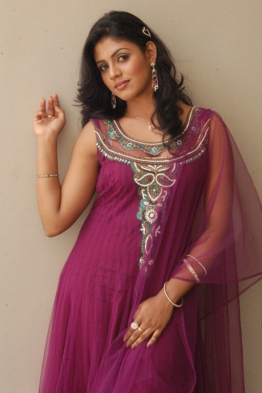 [Iniya_latest_photo%255B2%255D.jpg]