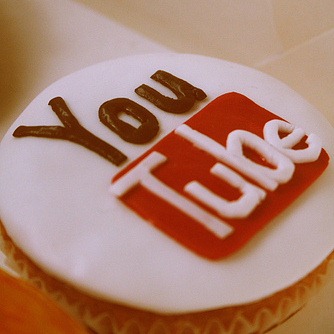 YouTube Logo cupcake