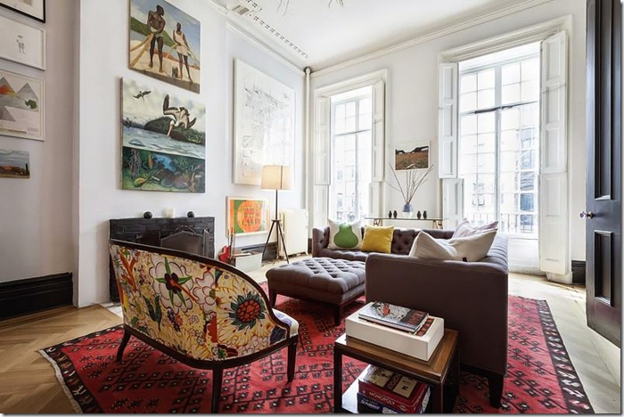 Beautiful Art and Pops of Color Beautiful Art and Pops of Color