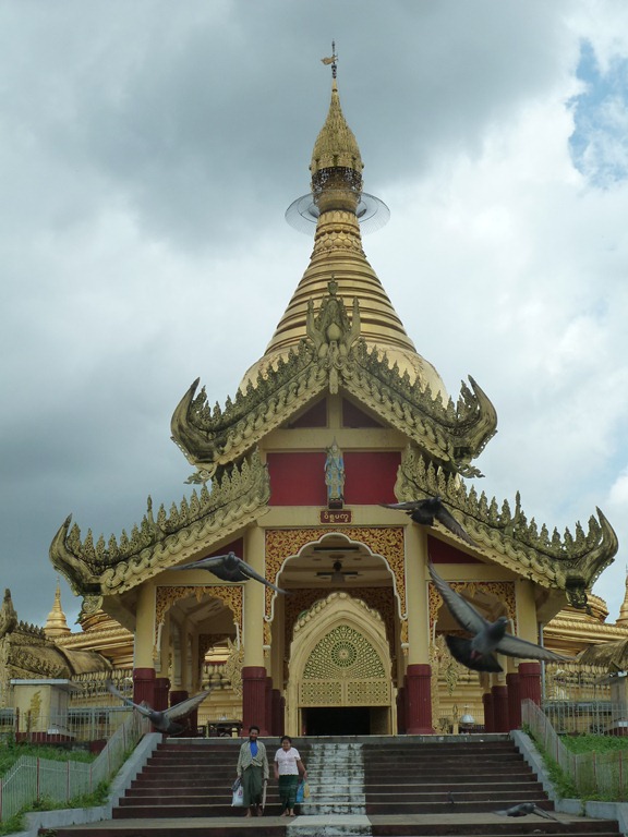 [Myanmar-Yangon-Mahawizaya-Pagoda-12-%255B1%255D.jpg]