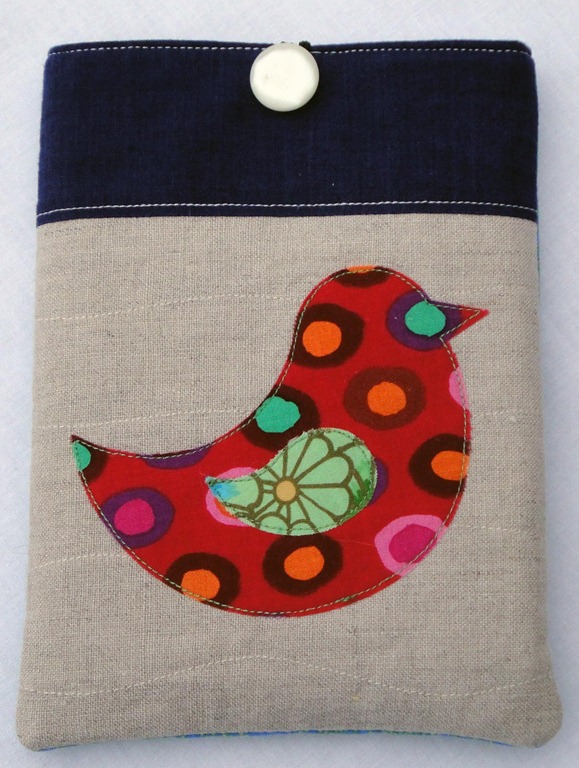 [GO%2521%2520Kindle%2520Sleeve%2520bird%2520on%2520beige%2520linen%255B3%255D.jpg]