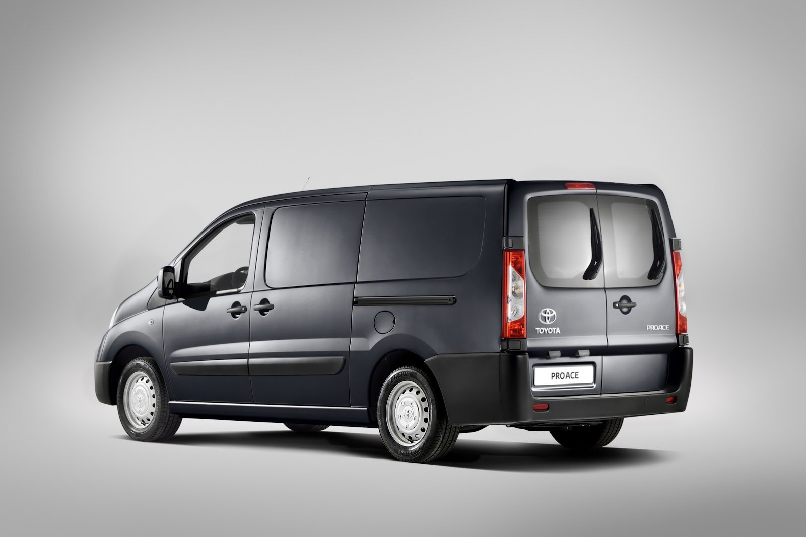 [New-Toyota-ProAce-21%255B2%255D.jpg]