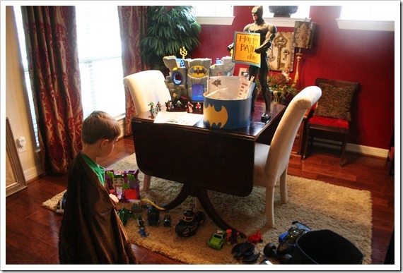 [Batman_Day_Part_1_037_thumb%255B2%255D%255B4%255D.jpg]