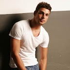 Caua Reymond 2.jpg
