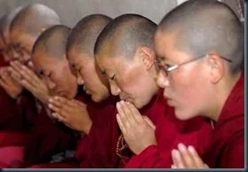 monges tibetanos_levitação