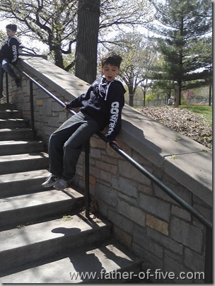 Butt Griding down the handrail!