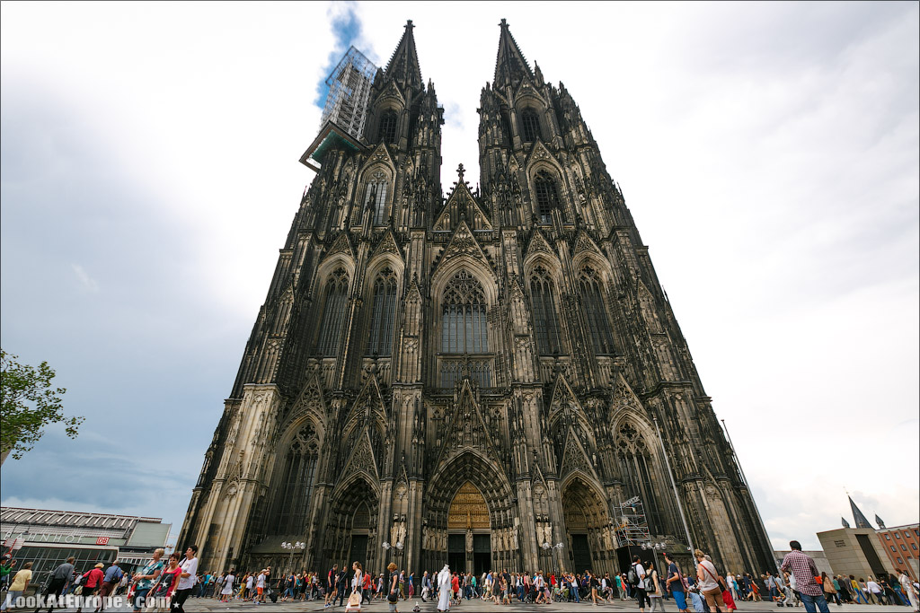 Евротур. Кёльнский собор - вечное строительство неприкосновенного