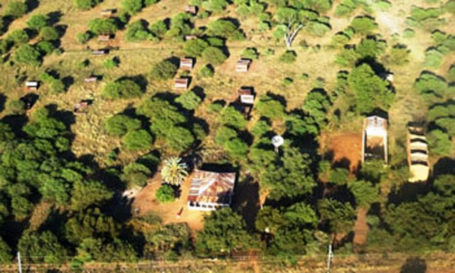 [kameeldrift%2520AERIAL%2520PHOTO%2520OF%2520ILLEGAL%2520BLACK%2520LAND%2520OCCUPATIONS%2520AFRIKANER%2520SMALLHOLDINGS%2520MAY%25202012%255B5%255D.jpg]