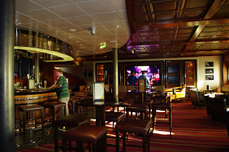 687 Lounge