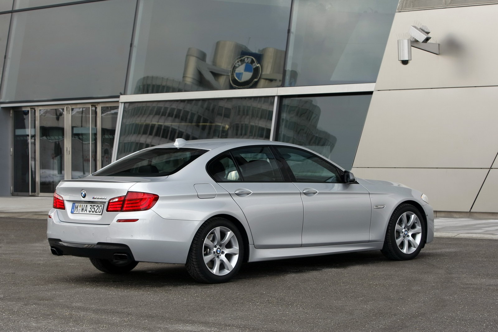 [BMW-M550d-xDrive-58%255B2%255D.jpg]