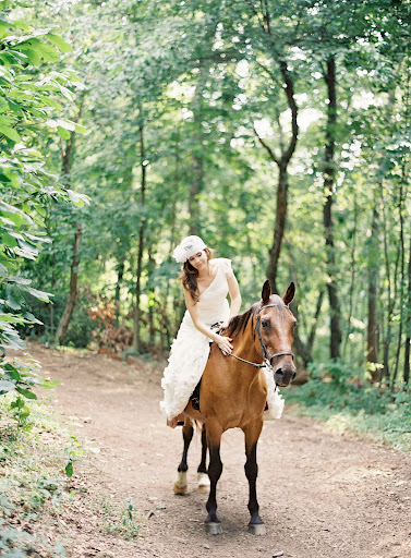 Anne Robert Photography (http://annerobertphotography.com)