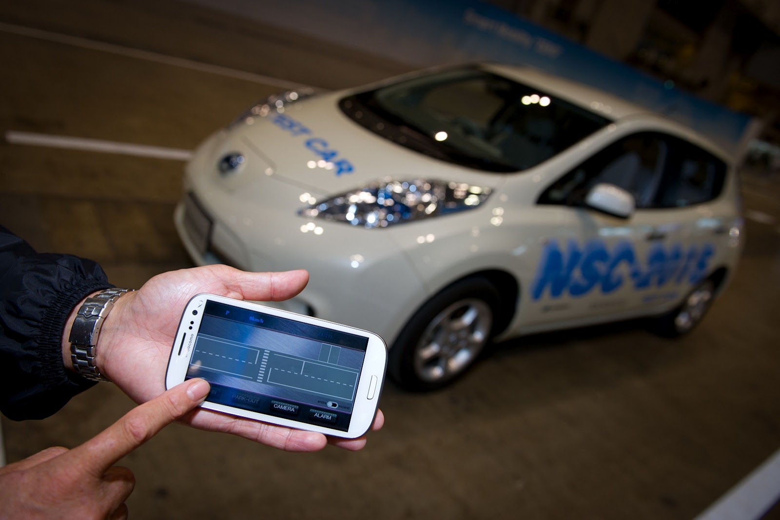 [Nissan-Leaf-3%255B3%255D.jpg]