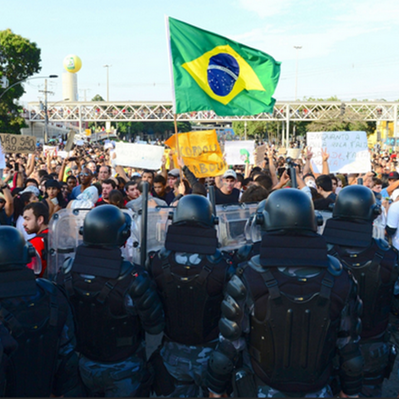 Policial Desabafa sobre as Manifestações e as Ordens Recebidas