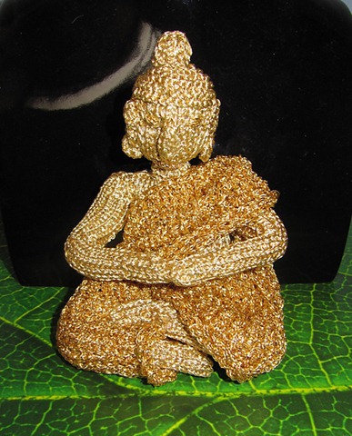 [golden_buddha_12_medium2%255B2%255D.jpg]