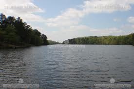 [lake2.jpg]