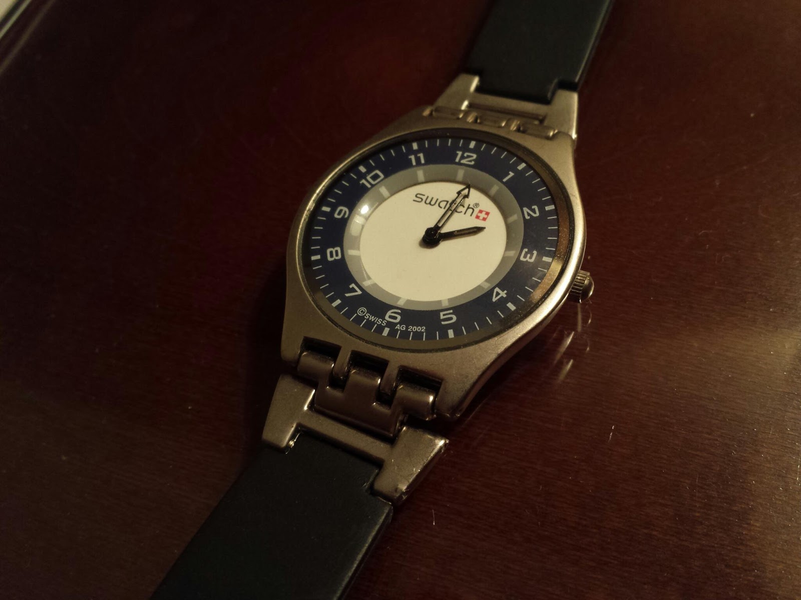 Which Watch Today... Swatch Skin Metal blue & white