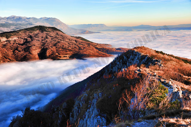 Ob meji-brez meje_D_Milos_Princic_A3_Zastrt pogled.JPG