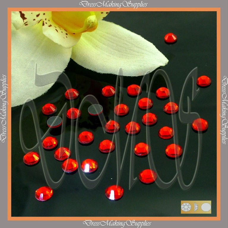 [siam-red4.jpg]