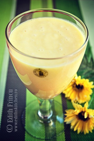 [smoothie%2520de%2520ananas%25201.jpg]