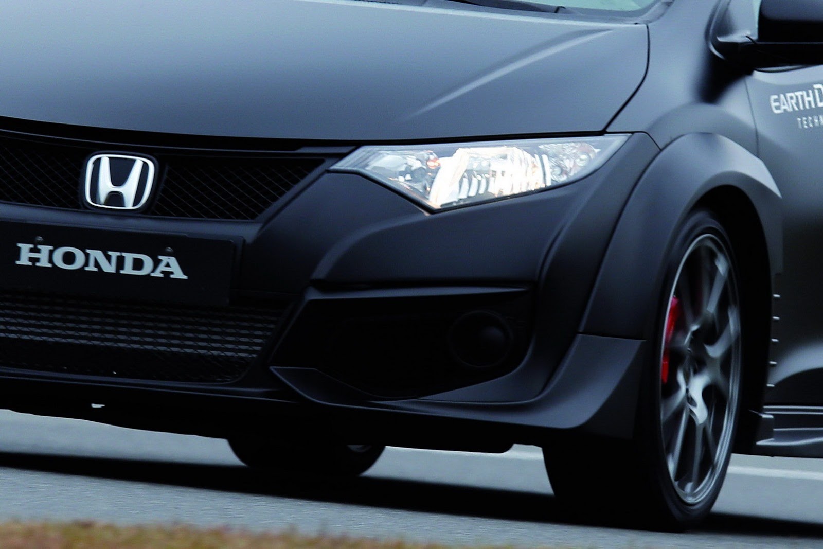 [2015-Honda-Civic-Type-R-Turbo-28%255B2%255D.jpg]