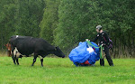 Koooosakooosa kooomnu Møøøøsi, bærre en litn paraglider -here