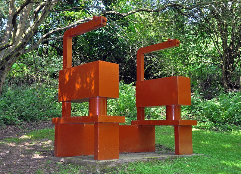 [Red%2520thing%255B3%255D.jpg]