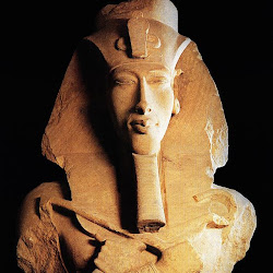 52 - El faraon Amenofis IV o Akhenaton de la XVIII dinastia