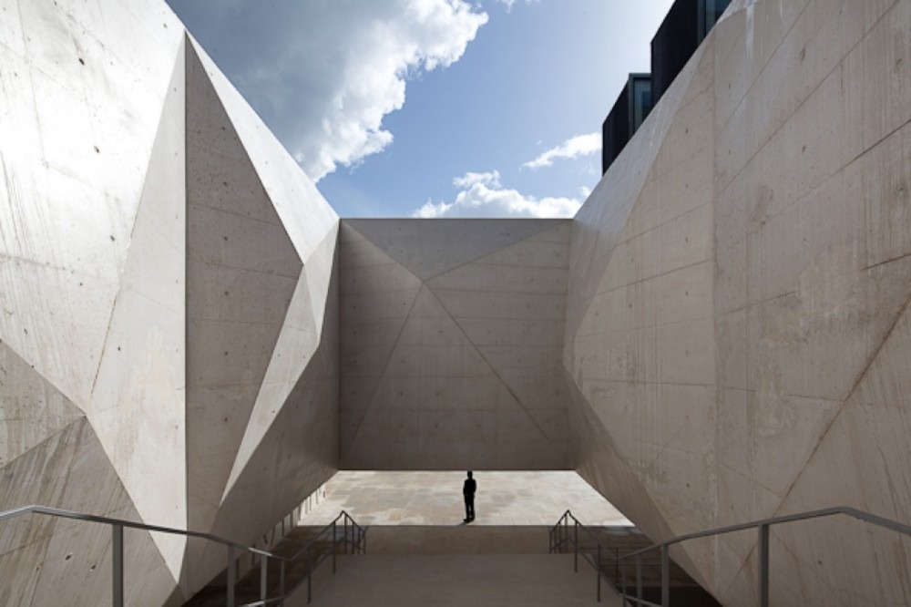 [palacio%2520de%2520justica%2520de%2520gouveia%25205%255B3%255D.jpg]