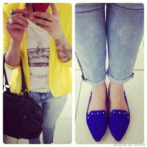 Look blazer amarelo, jeans ELLUS, t shirt Carolas e slipper azul klein (1)