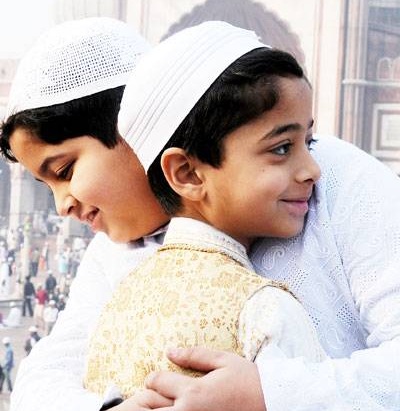 [Eid-hug-Photo-Wishes%255B5%255D.jpg]
