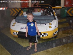 [Disney%2520Vacation%25202009%2520538%255B4%255D.jpg]