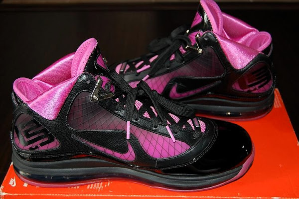 Throwback Thursday Nike LeBron VII 8220Box Out Breast Cancer8221 PE