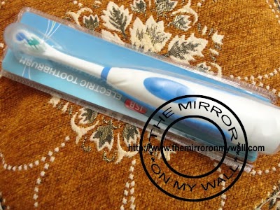 JSB Electric Toothbrush HF26 1.JPG