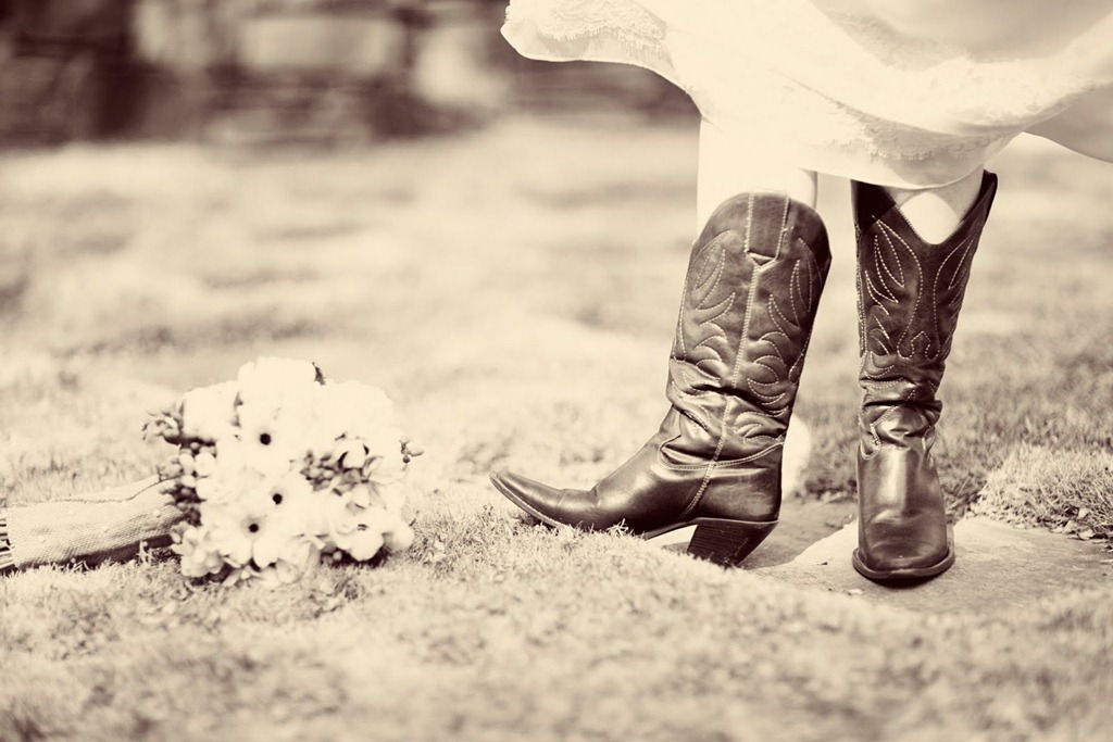 [SarahSteve_058-birch-blooms5.jpg]