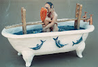 Golden Gate Love Tub