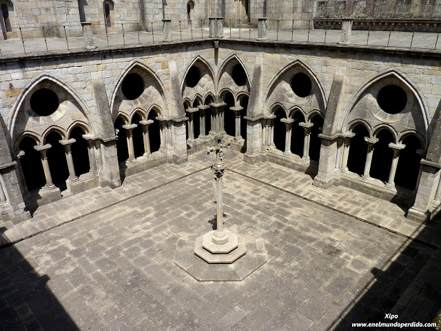 claustro-catedral-de-oporto.JPG