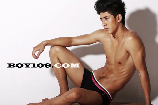 Asian-Males-Cao Lam Vien - Hot Hot in Underwear Again!-14
